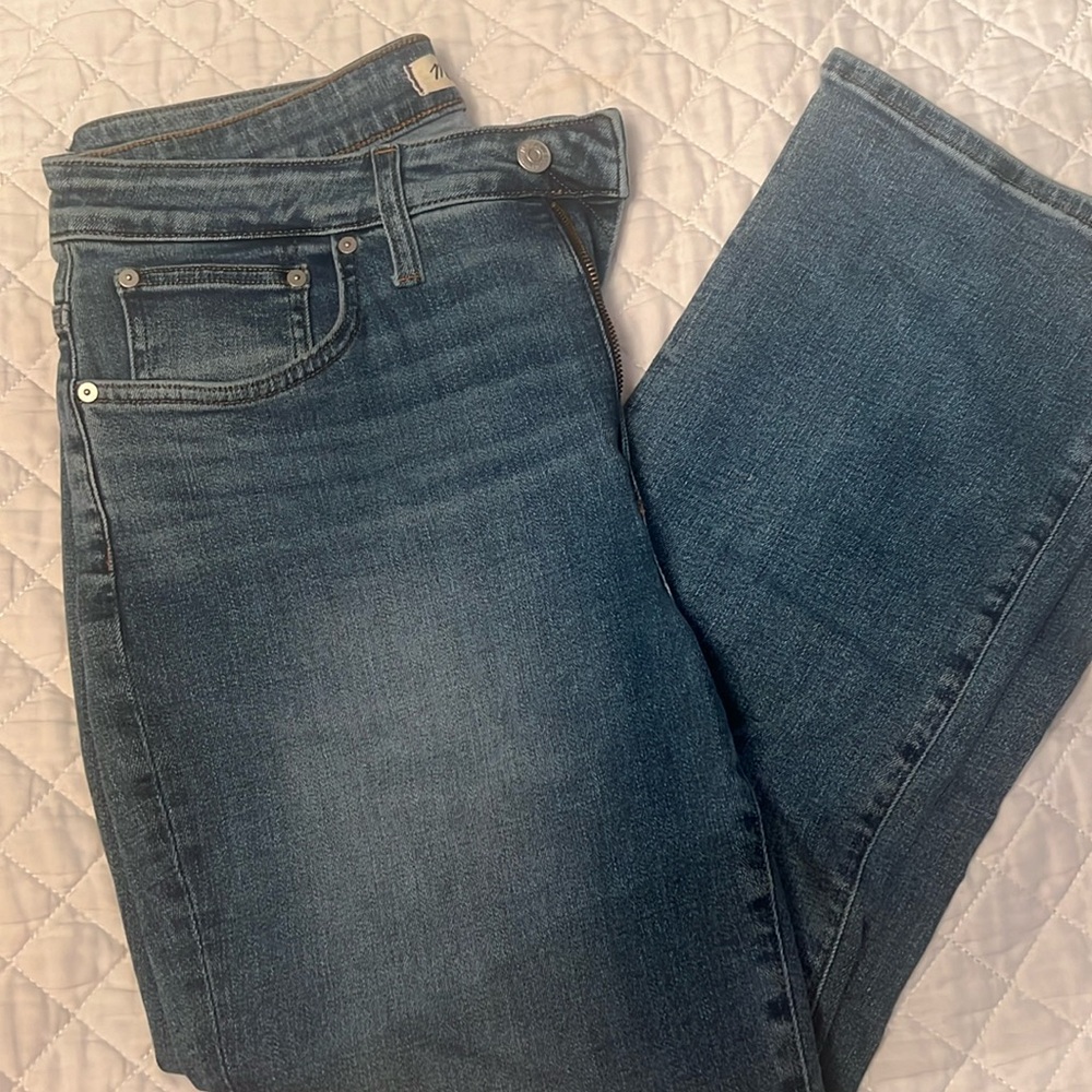 Madewell Mid-Rise Kick Out Jeans Size 31